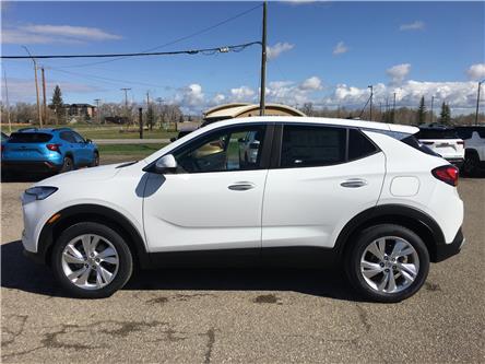 2025 Buick Encore GX Preferred (Stk: 19108265) in Pincher Creek - Image 1 of 16