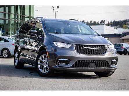 2022 Chrysler Pacifica Touring L (Stk: 2504-5038) in Kamloops - Image 1 of 17