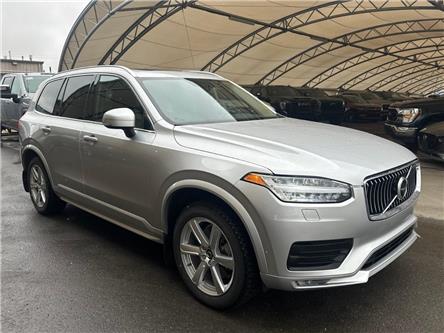 2022 Volvo XC90 T6 Momentum 7 Passenger (Stk: 219702) in AIRDRIE - Image 1 of 4