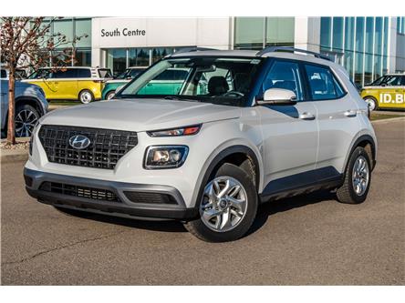 2022 Hyundai Venue Preferred (Stk: SU7544) in Calgary - Image 1 of 31