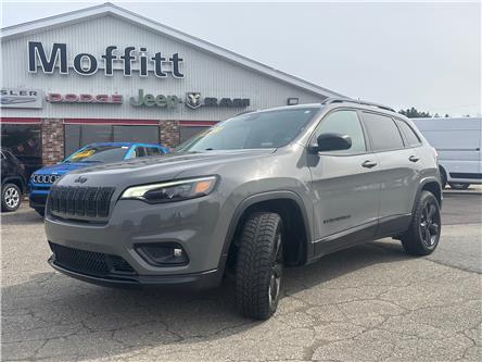 2022 Jeep Cherokee Altitude (Stk: 24047A) in Oak Bay - Image 1 of 18