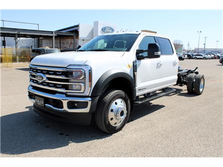 2025 Ford F-550 Chassis Lariat (Stk: 25T032) in Medicine Hat - Image 1 of 23