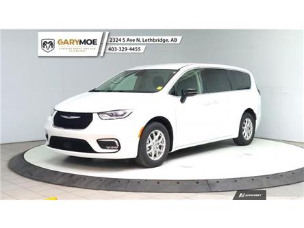 2024 Chrysler Pacifica Touring-L (Stk: LC0457) in Lethbridge - Image 1 of 36