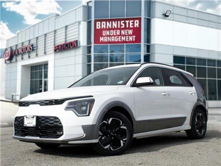 2024 Kia Niro EV Wave w/Snow White Pearl & Grey Exterior (Stk: 5924N11) in Penticton - Image 1 of 29