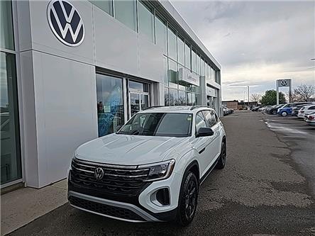 2025 Volkswagen Atlas 2.0 TSI Peak Edition (Stk: 25047) in Lethbridge - Image 1 of 30