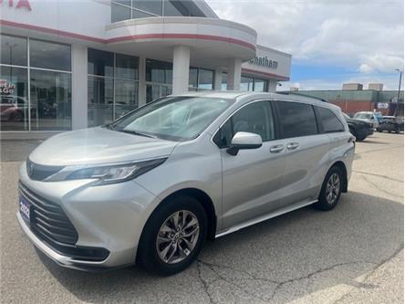 2022 Toyota Sienna LE 8-Passenger in Chatham - Image 1 of 9