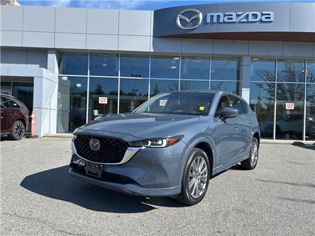 2022 Mazda CX-5 Signature (Stk: P4847) in Surrey - Image 1 of 6