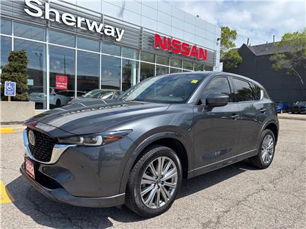 2022 Mazda CX-5 Signature (Stk: P6445) in Toronto - Image 1 of 12