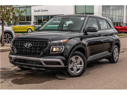 2022 Hyundai Venue ESSENTIAL (Stk: SU7536A) in Calgary - Image 1 of 25