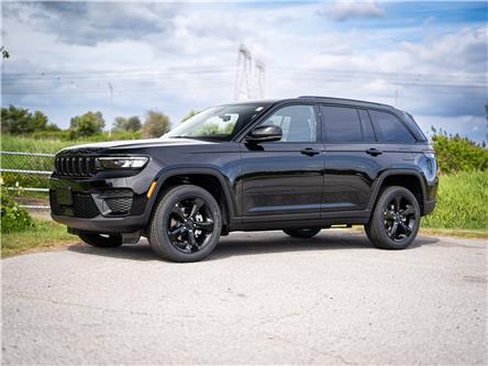 2025 Jeep Grand Cherokee Laredo (Stk: S321595) in Surrey - Image 1 of 20