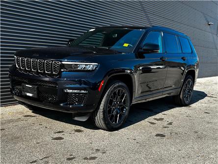 2025 Jeep Grand Cherokee L Summit (Stk: 25037D) in London - Image 1 of 38