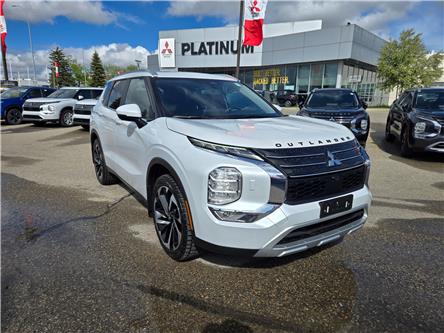 2023 Mitsubishi Outlander LE (Stk: 8807) in Calgary - Image 1 of 28