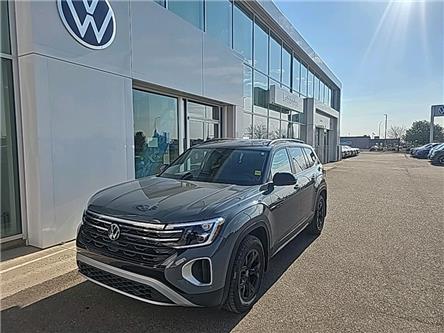 2025 Volkswagen Atlas 2.0 TSI Peak Edition (Stk: 25141) in Lethbridge - Image 1 of 27
