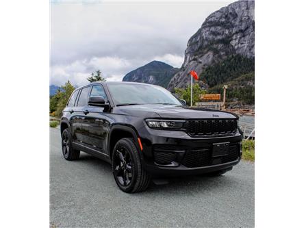 2025 Jeep Grand Cherokee Laredo (Stk: GCQ691021) in Squamish - Image 1 of 14