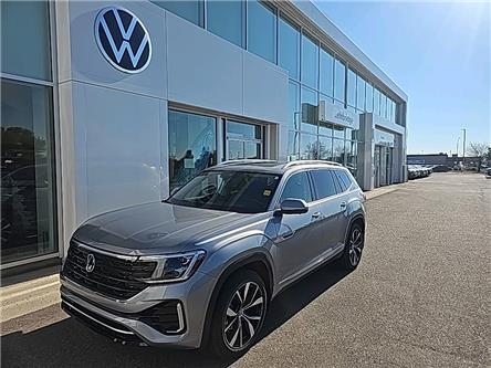 2025 Volkswagen Atlas 2.0 TSI Execline (Stk: 25135) in Lethbridge - Image 1 of 32
