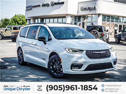 2025 Chrysler Pacifica Select| F.A.V. EDITION PACKAGE| (Stk: S202) in Burlington - Image 1 of 25