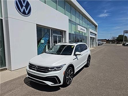2022 Volkswagen Tiguan Highline R-Line (Stk: 25154A) in Lethbridge - Image 1 of 31