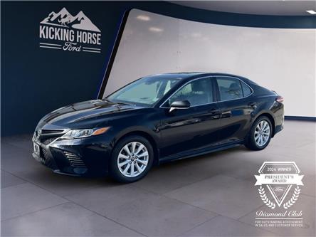 2020 Toyota Camry SE (Stk: 11249) in Golden - Image 1 of 17 2020 Toyota Camry SE (Stk: 11249) in Golden - Image 1 of 17