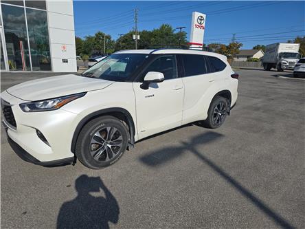 2020 Toyota Highlander Hybrid XLE (Stk: 2447A) in Sarnia - Image 1 of 8