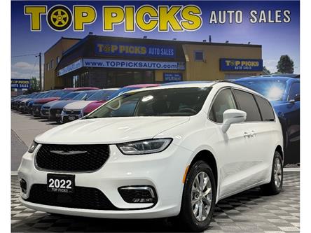 2022 Chrysler Pacifica Touring L (Stk: 209567) in North Bay - Image 1 of 29