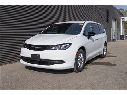2026 Chrysler Grand Caravan SXT (Stk: 26023) in London - Image 1 of 22
