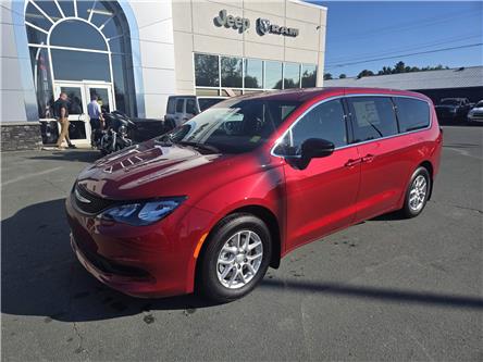 2025 Chrysler Grand Caravan SXT (Stk: S210) in Miramichi - Image 1 of 14
