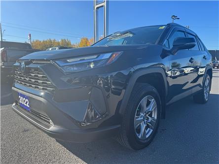 2022 Toyota RAV4 Hybrid XLE (Stk: 26121A) in Cornwall - Image 1 of 24