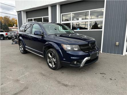 2017 Hyundai Santa Fe XL Ultimate in Kingston - Image 1 of 8