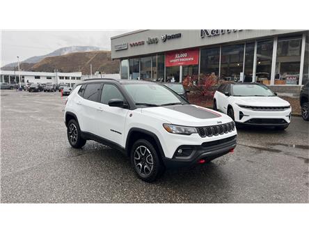 2026 Jeep Compass Trailhawk (Stk: TT019) in Kamloops - Image 1 of 23