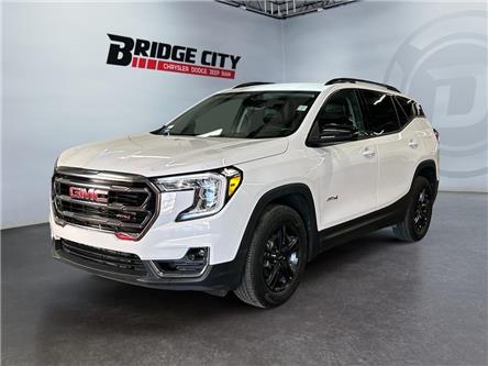 2022 GMC Terrain AT4 (Stk: 40527) in Lethbridge - Image 1 of 15