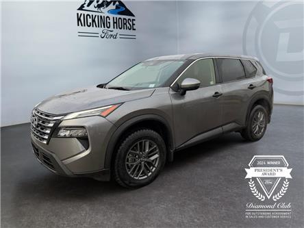 2024 Nissan Rogue S (Stk: 15240) in Golden - Image 1 of 17