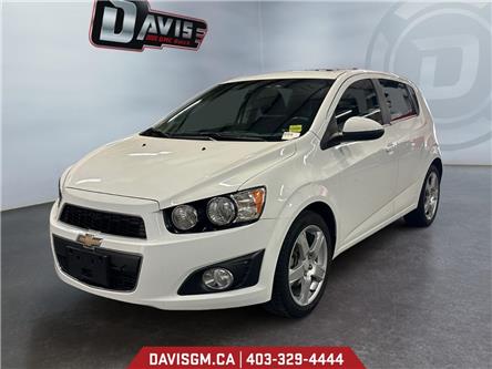 2016 Chevrolet Sonic LT Auto (Stk: 301816) in Lethbridge - Image 1 of 15