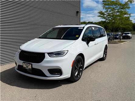 2026 Chrysler Pacifica Limited (Stk: 26001D) in London - Image 1 of 20