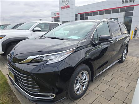 2025 Toyota Sienna Limited 7-Passenger (Stk: 2463) in Sarnia - Image 1 of 8