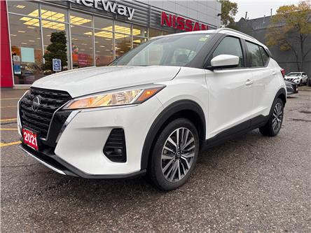 2021 Nissan Kicks SV (Stk: P7100) in Toronto - Image 1 of 15