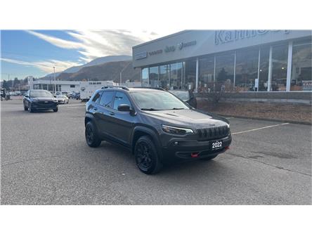 2022 Jeep Cherokee Trailhawk (Stk: TS157A) in Kamloops - Image 1 of 28