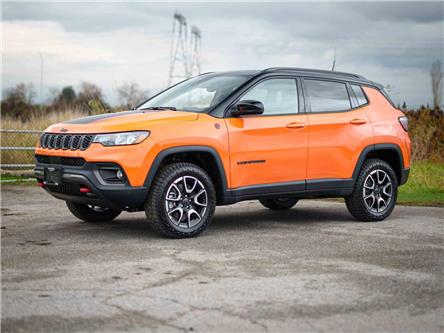 2026 Jeep Compass Trailhawk (Stk: T175615) in Surrey - Image 1 of 25