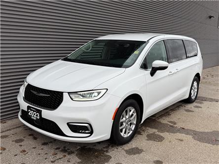 2023 Chrysler Pacifica Touring-L (Stk: 26022A) in London - Image 1 of 28
