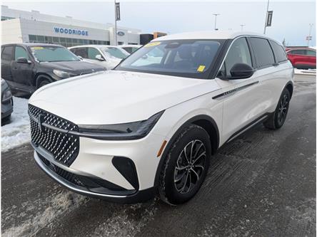 2025 Lincoln Nautilus Premiere (Stk: 32377) in Calgary - Image 1 of 27