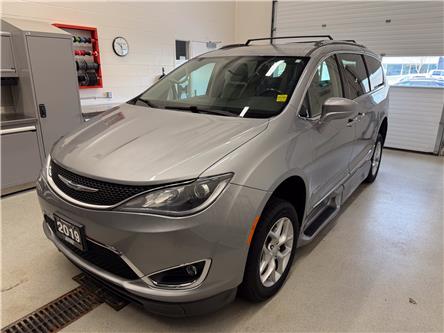2019 Chrysler Pacifica Touring-L (Stk: UM041) in London - Image 1 of 30