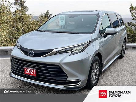 2021 Toyota Sienna XLE 7-Passenger (Stk: SAT038997LP) in Salmon Arm - Image 1 of 25