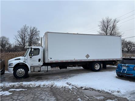 2004 Ford Freightliner (Stk: P7203) in Oakville - Image 1 of 14 2004 Ford Freightliner (Stk: P7203) in Oakville - Image 1 of 14