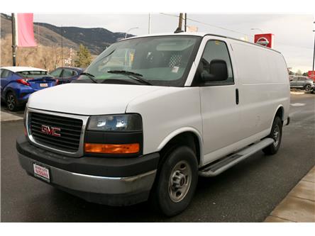 2023 GMC Savana 2500 Work Van (Stk: UT2220) in Kamloops - Image 1 of 18