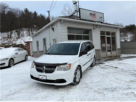 2015 Dodge Grand Caravan SE/SXT in Greater Sudbury - Image 1 of 9