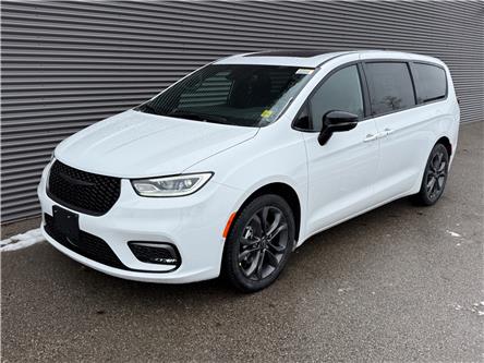 2026 Chrysler Pacifica Select (Stk: 26092) in London - Image 1 of 33