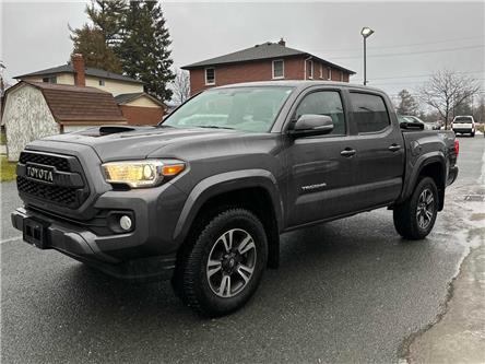 2017 Toyota Tacoma  (Stk: 164933) in London - Image 1 of 9