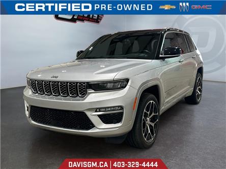 2022 Jeep Grand Cherokee Summit (Stk: 302464) in Lethbridge - Image 1 of 15