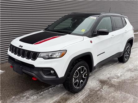 2026 Jeep Compass Trailhawk (Stk: 26098) in London - Image 1 of 24