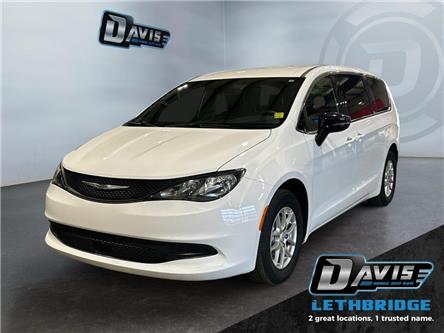 2025 Chrysler Grand Caravan SXT (Stk: 40945) in Lethbridge - Image 1 of 15