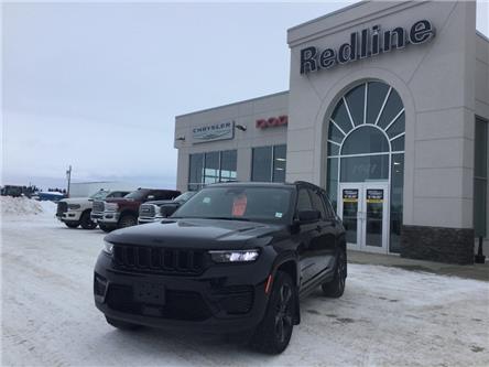 2023 Jeep Grand Cherokee Laredo (Stk: EE004A) in Swan River - Image 1 of 22